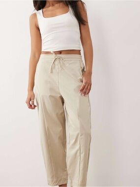 Drawstring Wide-Leg Pants in Light Beige